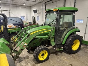 2011 John Deere 3720 Image