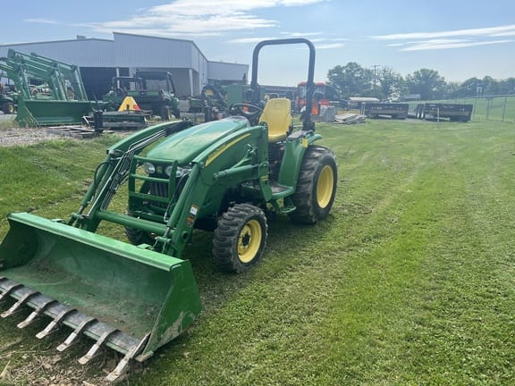 2011 John Deere 3720 Equipment Image0