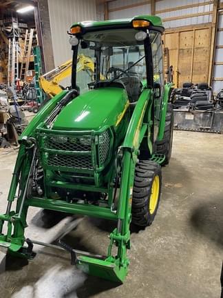 Main image John Deere 3720