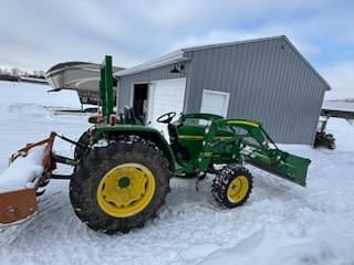 Image of John Deere 4005 equipment image 1