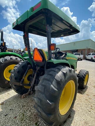 Image of John Deere 4105 equipment image 3