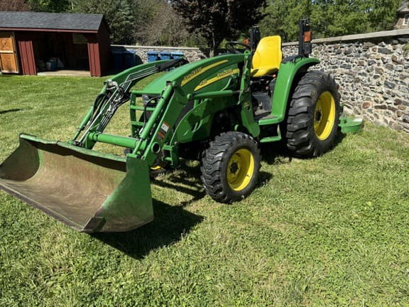 Image of John Deere 4120 equipment image 1