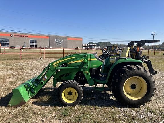 Image of John Deere 4120 Primary image