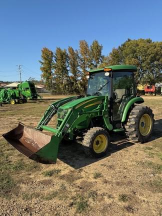 Image of John Deere 4320 equipment image 3