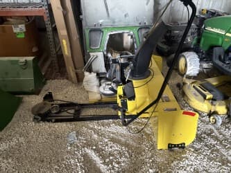 Image of John Deere 44" Snowblower Primary image