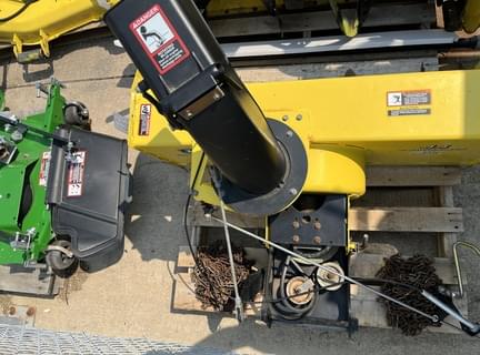 Image of John Deere 44" Snowblower equipment image 1