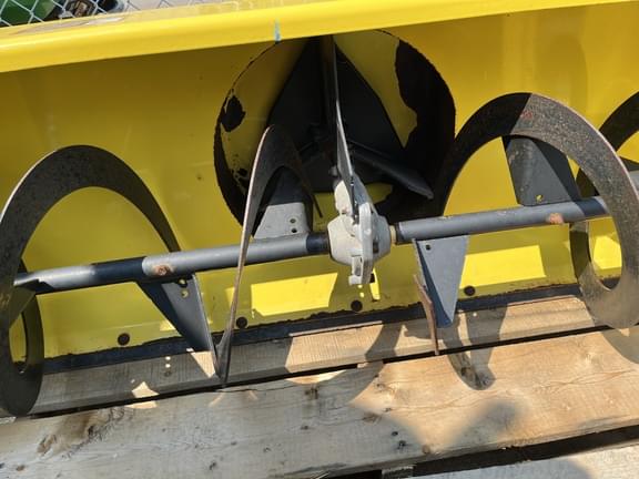 Image of John Deere 44" Snowblower equipment image 2