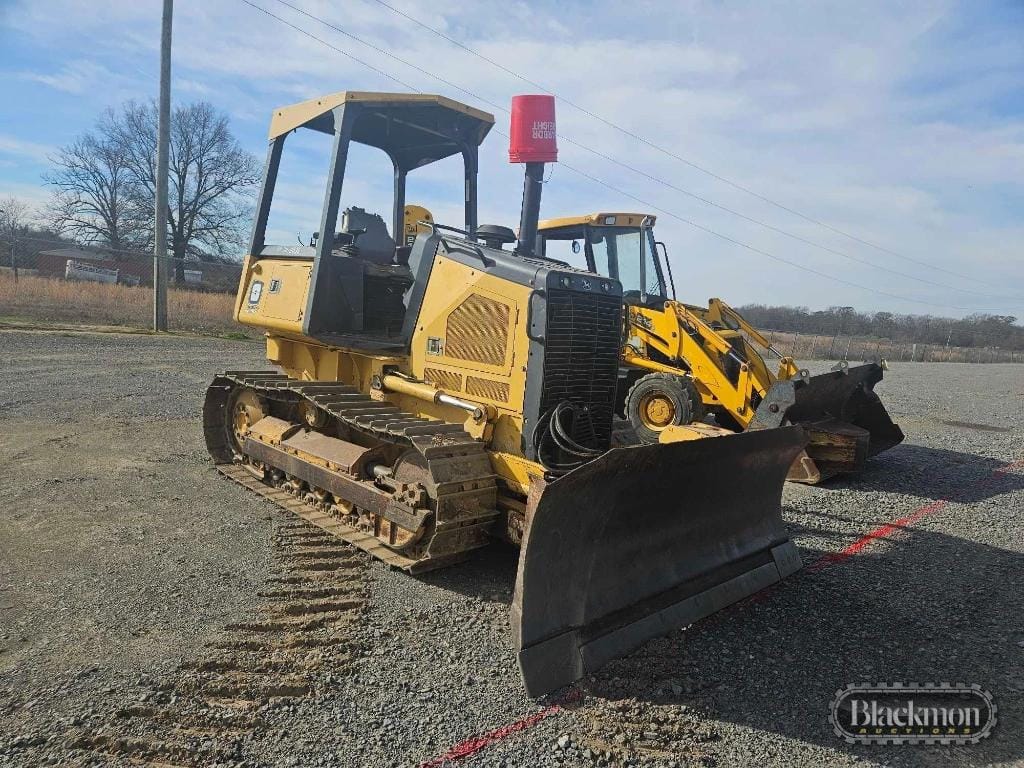 2011 John Deere 450J Equipment Image0