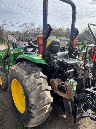 Image of John Deere 4520 equipment image 3
