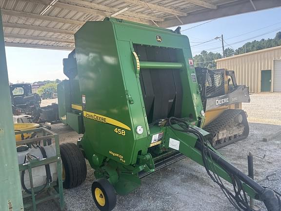 Image of John Deere 458 MegaWide Plus equipment image 3