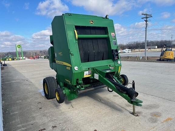 Image of John Deere 458 MegaWide Plus equipment image 1