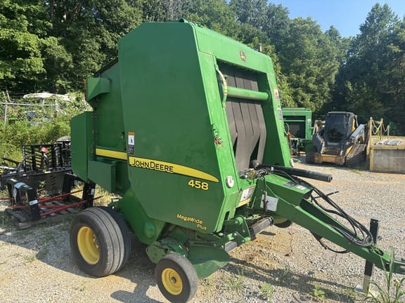 2011 John Deere 458 MegaWide Plus Equipment Image0