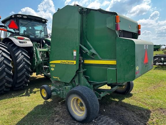 Image of John Deere 458 MegaWide Plus equipment image 3