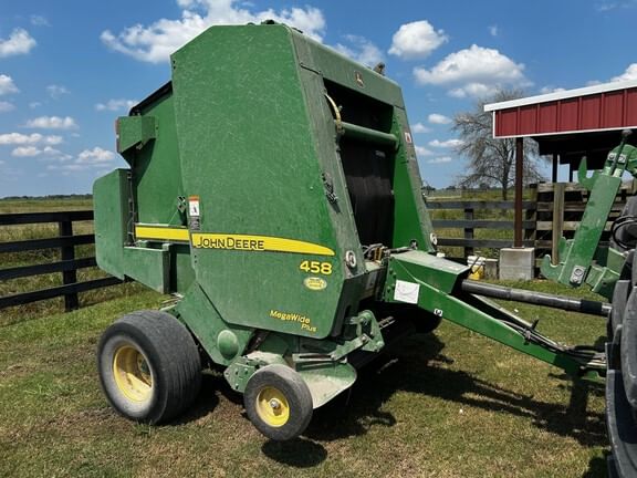2011 John Deere 458 MegaWide Plus Equipment Image0