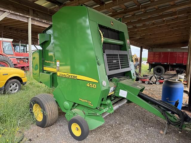 Image of John Deere 458 MegaWide Plus equipment image 3