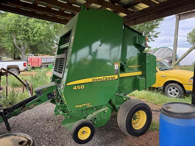 Image of John Deere 458 MegaWide Plus equipment image 1