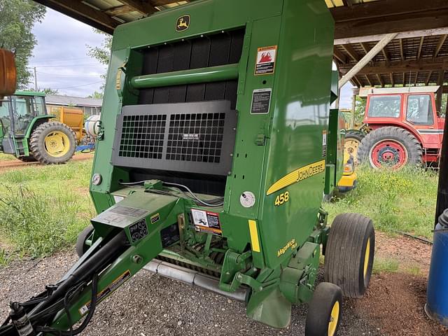 Image of John Deere 458 MegaWide Plus equipment image 2