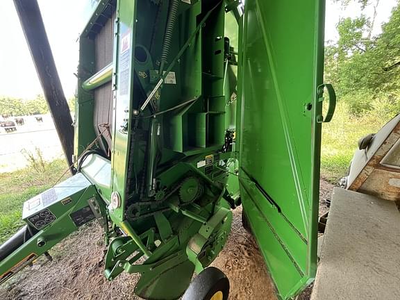Image of John Deere 468 MegaWide Plus equipment image 1