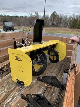 Image of John Deere 47" Snow Blower Primary Image