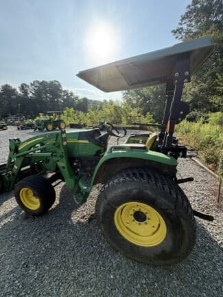 Image of John Deere 4720 equipment image 1