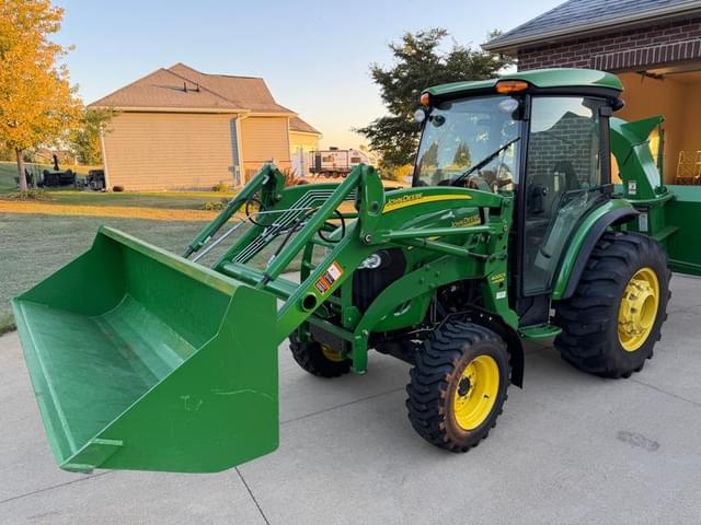 Image of John Deere 4720 equipment image 1