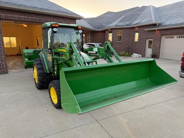 Image of John Deere 4720 equipment image 2