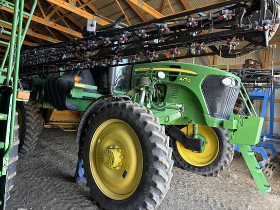 Image of John Deere 4730 equipment image 4