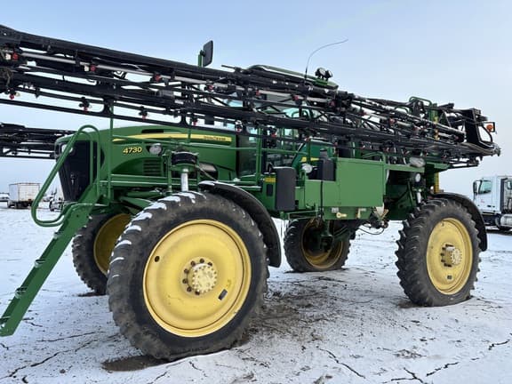 Image of John Deere 4730 equipment image 1