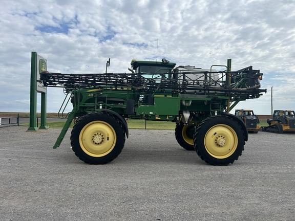 Image of John Deere 4830 equipment image 1