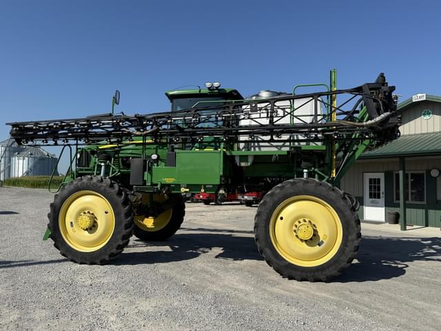Image of John Deere 4830 equipment image 3