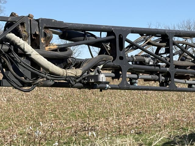 Image of John Deere 4830 equipment image 3