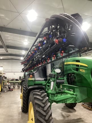 Image of John Deere 4830 equipment image 3
