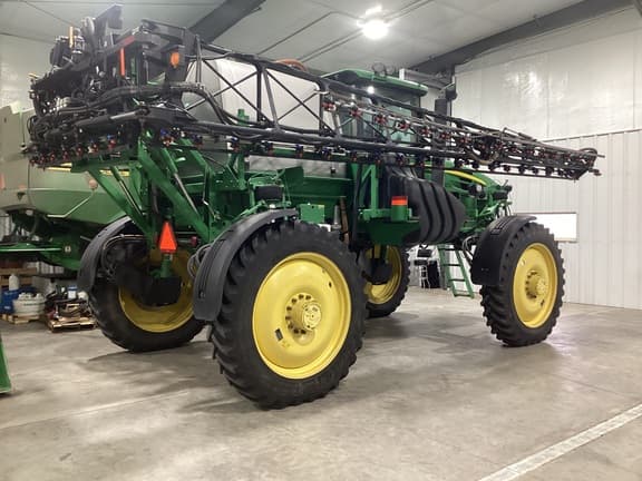 Image of John Deere 4830 equipment image 2