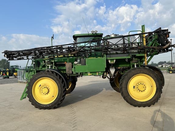 Image of John Deere 4830 equipment image 1