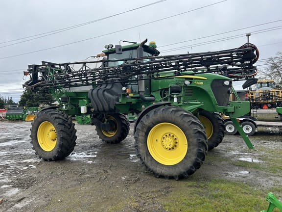 2011 John Deere 4830 Equipment Image0