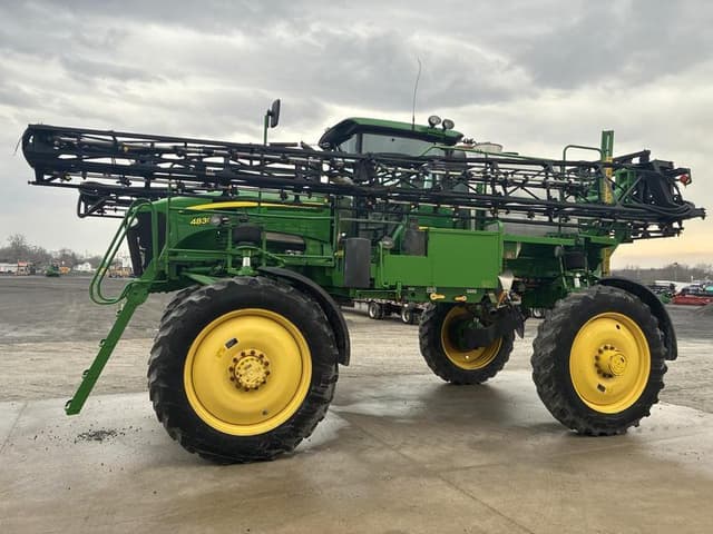 Image of John Deere 4830 equipment image 2