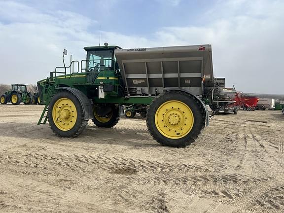 Image of John Deere 4930 equipment image 2