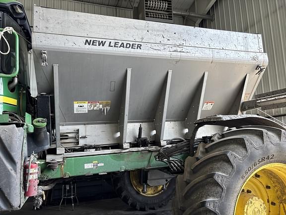 Image of John Deere 4940 equipment image 2