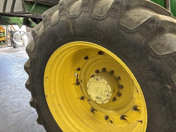 Image of John Deere 4940 equipment image 4