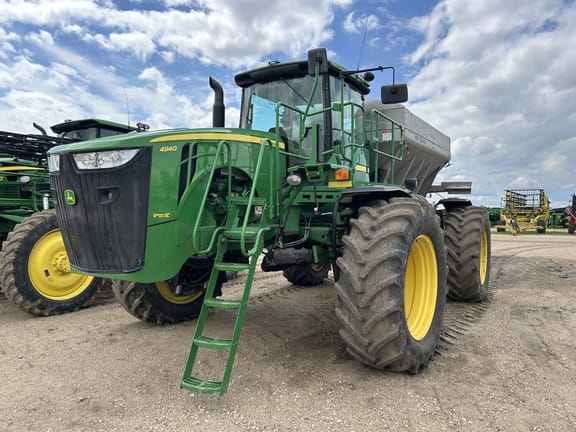 2011 John Deere 4940 Equipment Image0