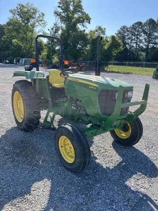 Image of John Deere 5045D equipment image 4