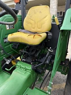 Image of John Deere 5045D equipment image 4