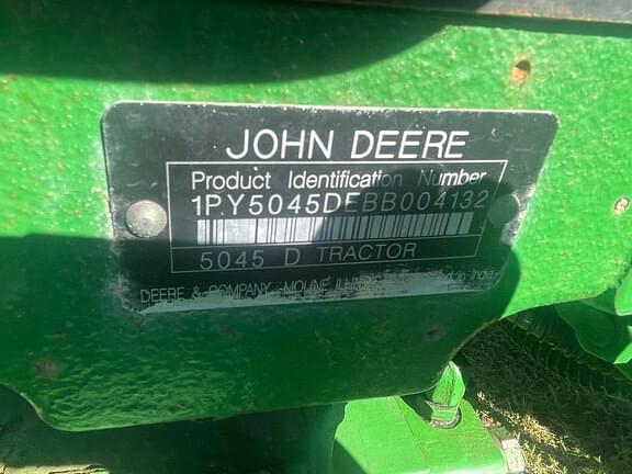 Image of John Deere 5045D equipment image 3