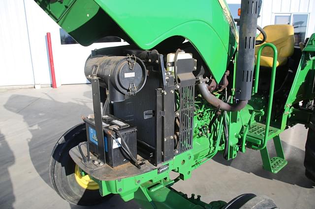 Image of John Deere 5055D equipment image 4