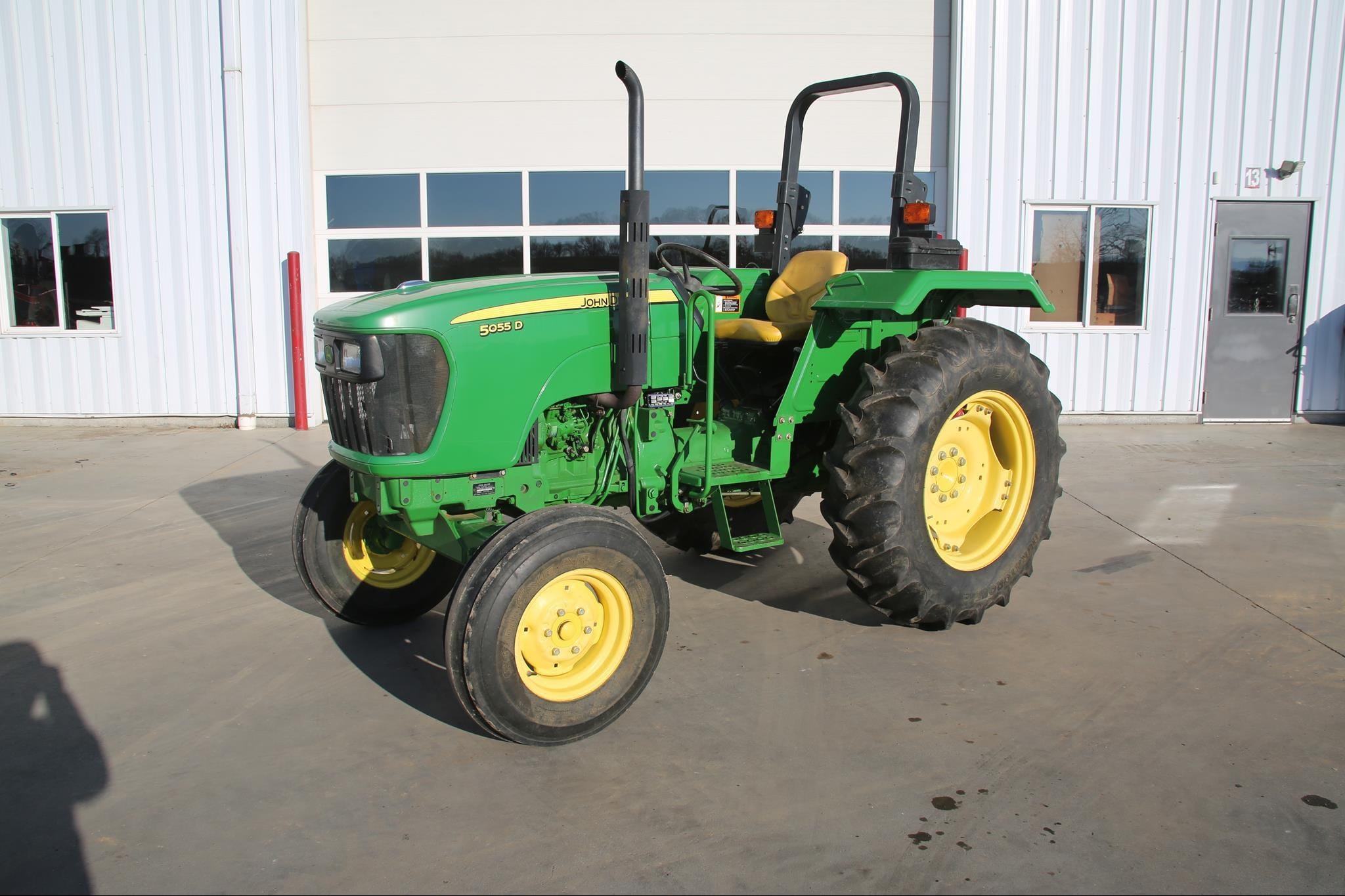 Main image John Deere 5055D