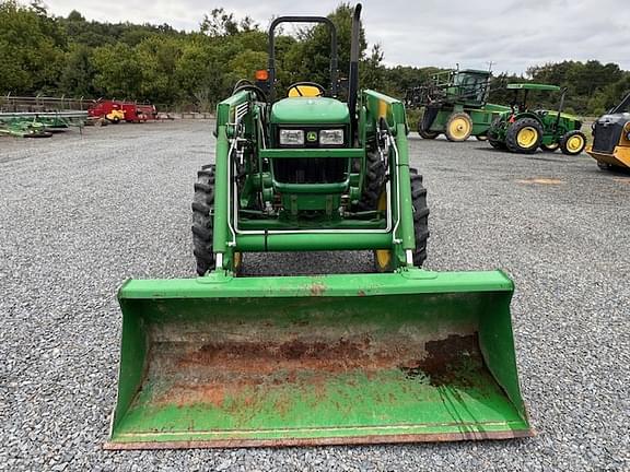 Image of John Deere 5065E equipment image 3