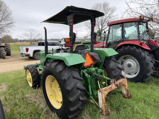 Image of John Deere 5065E equipment image 3