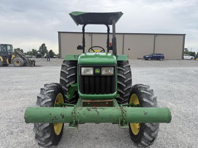 Image of John Deere 5065E equipment image 4