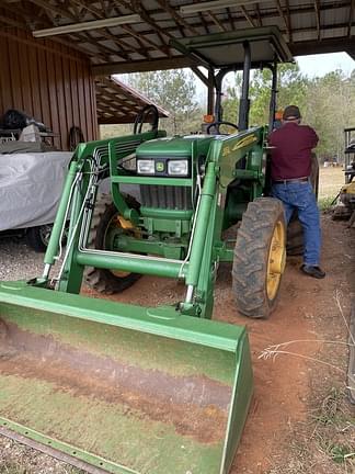 Image of John Deere 5065E equipment image 1