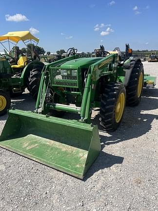 Image of John Deere 5065M equipment image 1